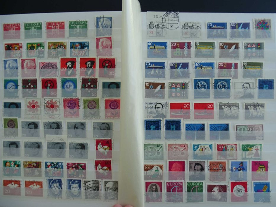 Germania Bund - Clasor cu timbre stampilate 1960-2000 (Lot 338)