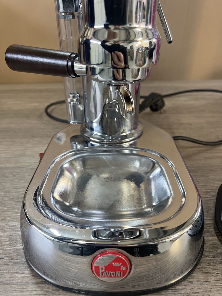 Aparat de cafea Pavoni