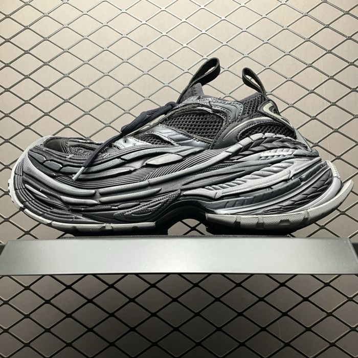 Balenciaga platform 2025
