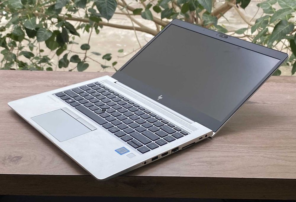 Ultrabook Elitebook HP 830 G5 i5 512 Ssd  Metal Display 13.3