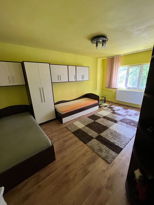 Inchiriere  apartament micalaca