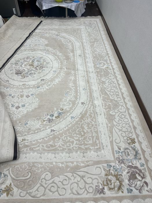 Срочно продам ковры размер 3*4  отличн состояний