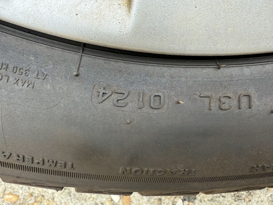 Оригинални джанти Nissan Juke 17 гуми Bridgestone 215/55R17