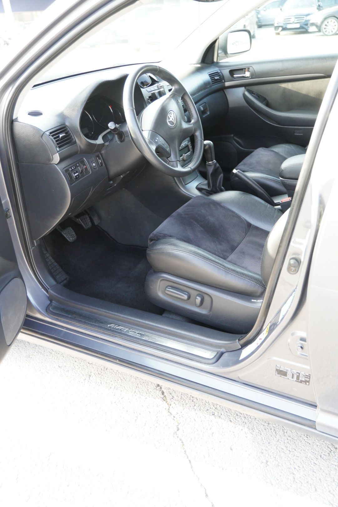 Toyota Avensis T25, 1,8 VVTI