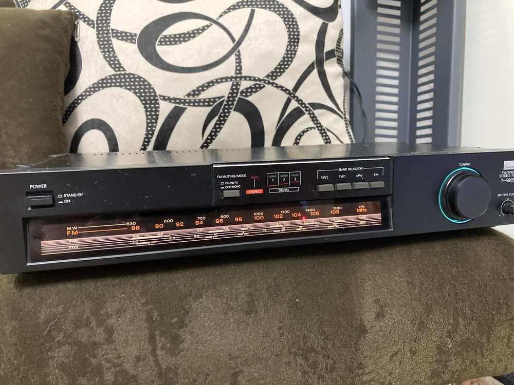 Sansui - Тунер в много добро състояние !