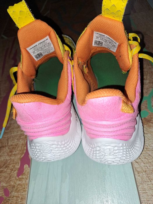 Оригинални маратонки на Къри