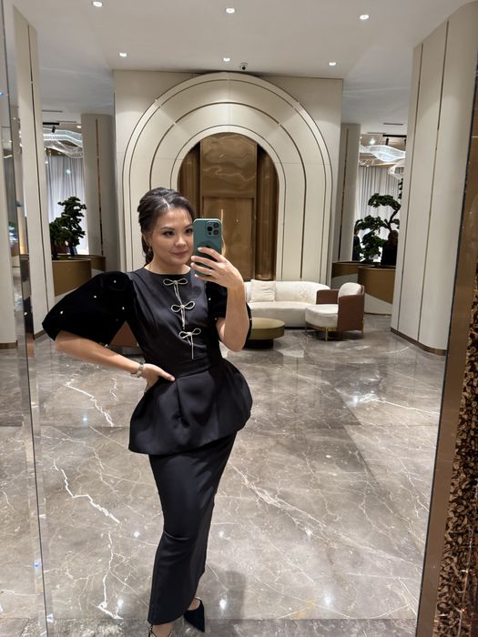 Продам черное платье от бренда The Ice Collection.