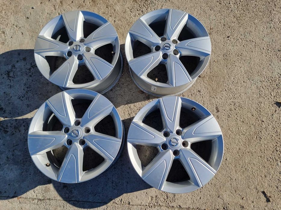 Jante Volvo Xc40 Xc60 Xc70 III V60 S80 II R17 Model 5-Spoke Silver