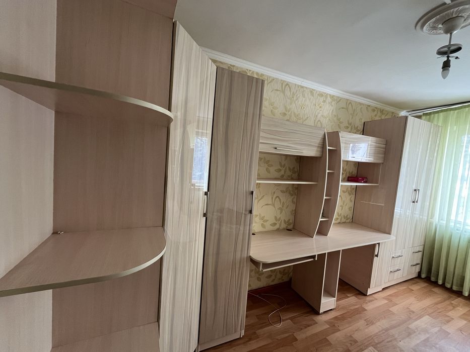 модульный гарнитур (шкаф + стол)