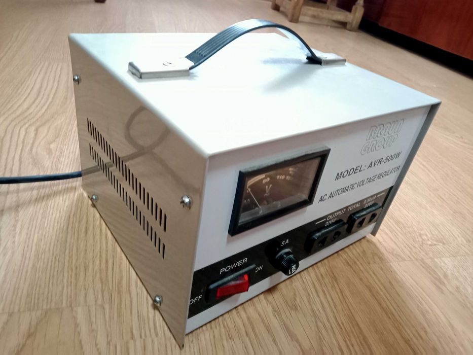 Stabilizator de tensiune cu releu 500W