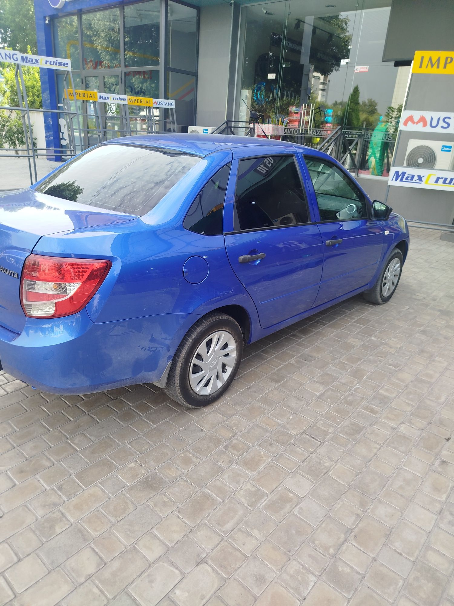Lada Granta sotiladi