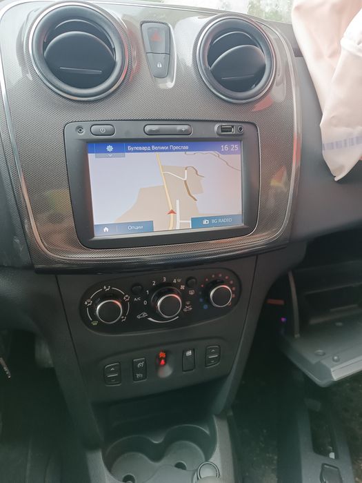 Дачия сандеро Stepway на части