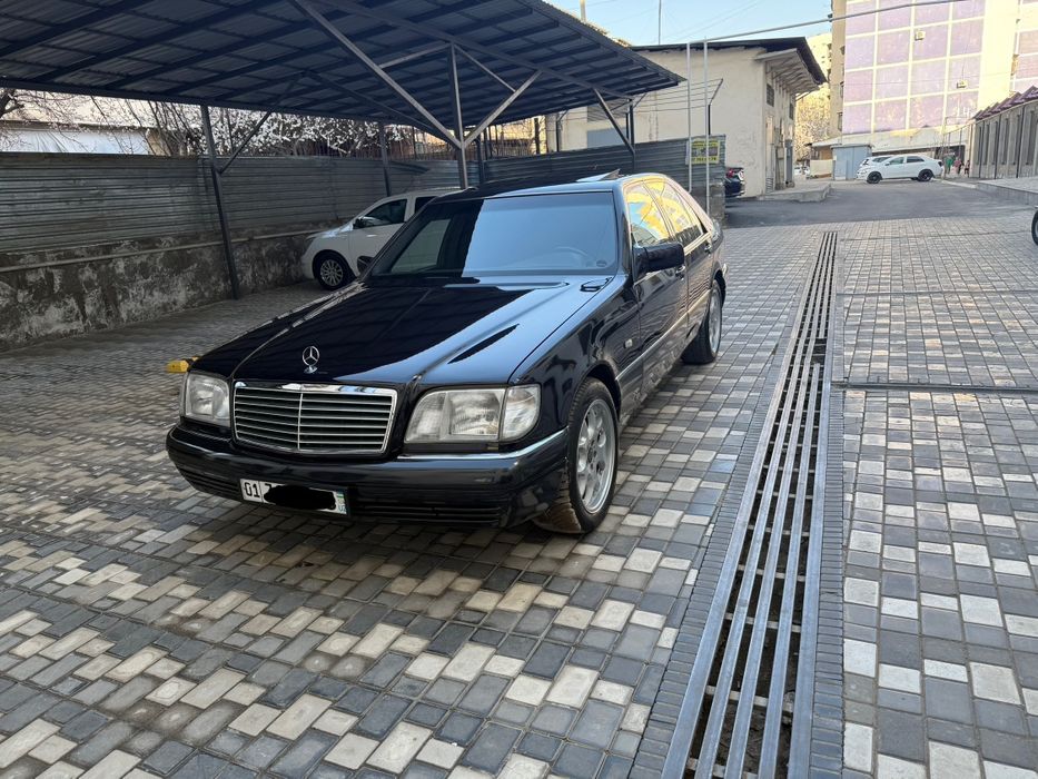 Срочно продаю мерс 140 .машина в отличном состоянии