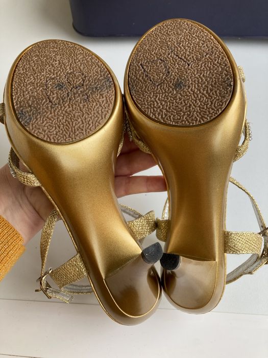 Sandale aurii marimea 40