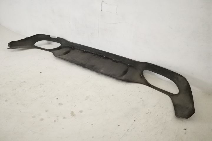 Spoiler Fusta Bara Spate AMG cu ornament Crom  Mercedes-Benz  E-Class