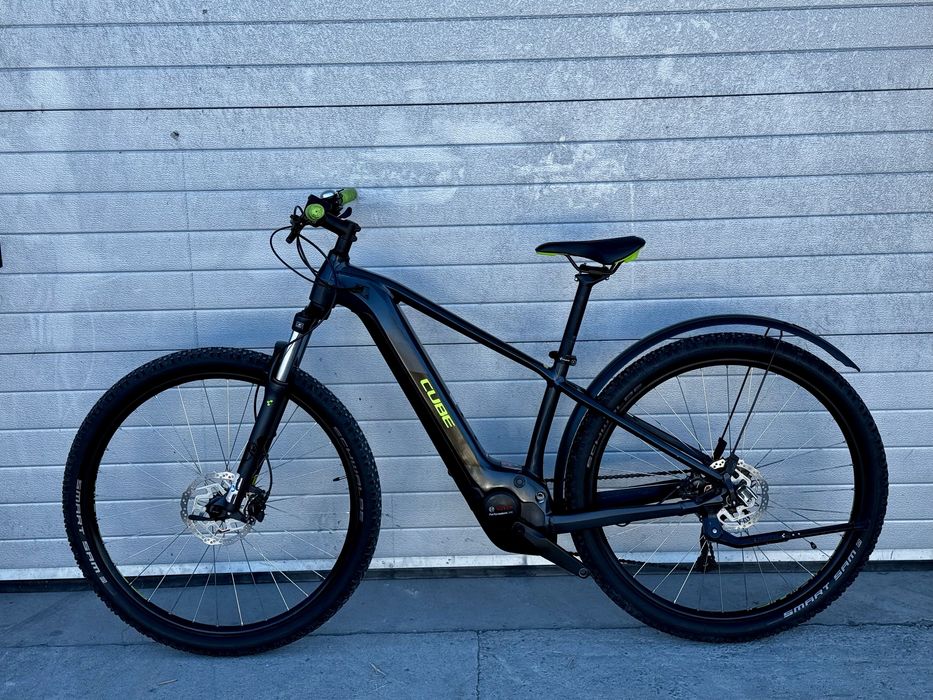 Bicicleta electrica Cube , Bosch