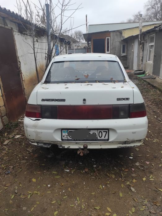 Продается ваз2110год цвет белый