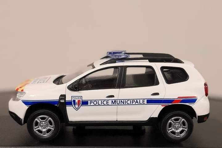 Dacia Duster "Police Municipale" 1:43 Norev