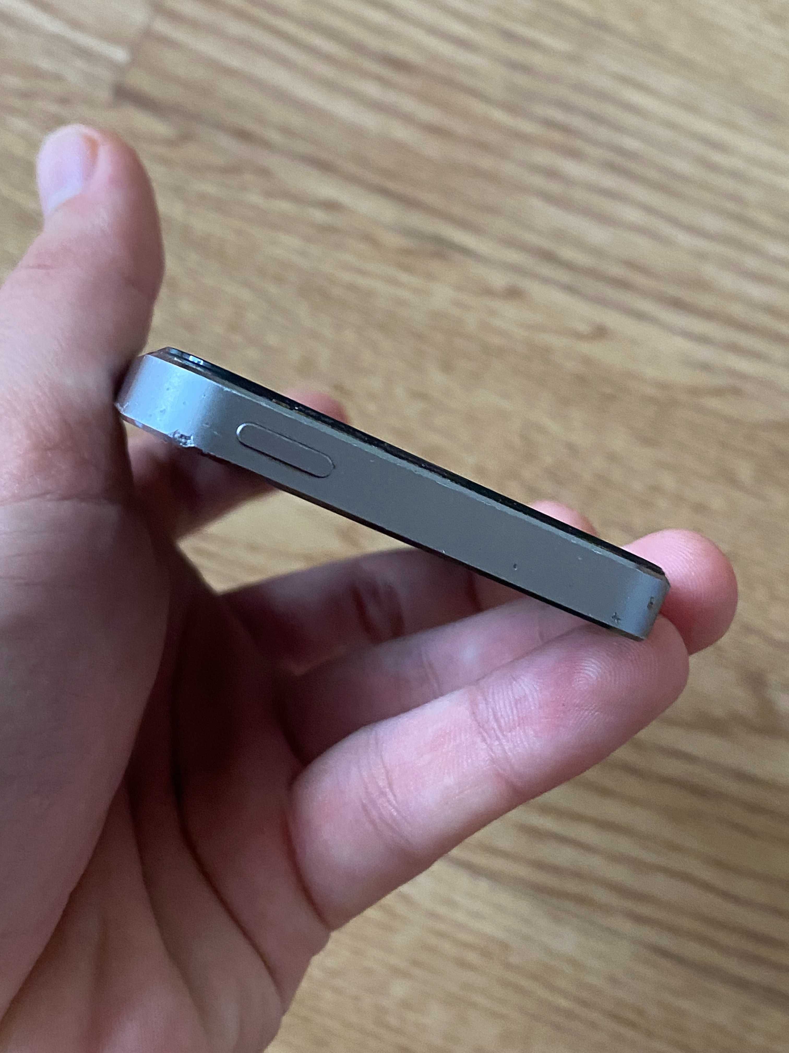 iPhone 5S -16 GB , bypass -piese originale !