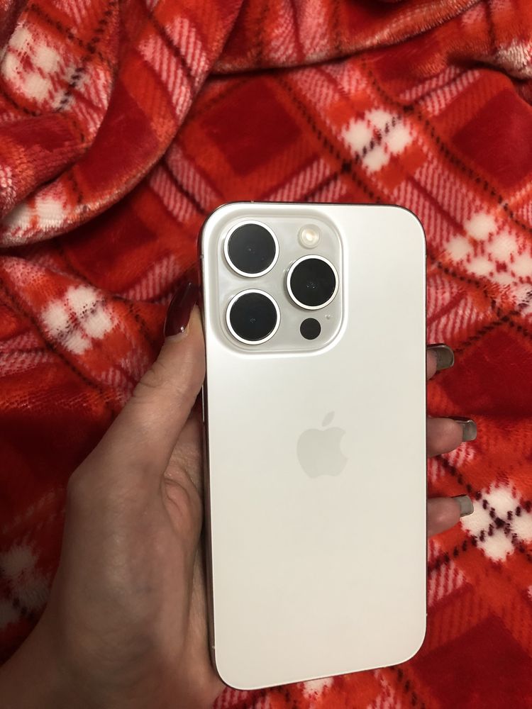 Продам iPhone 15 pro