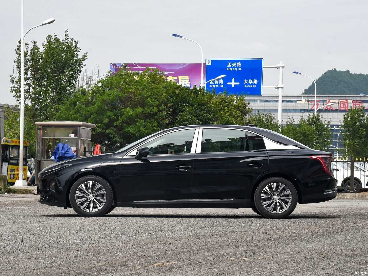 Hongqie  E-QM5 450 km nasiyaga kafolati bilan