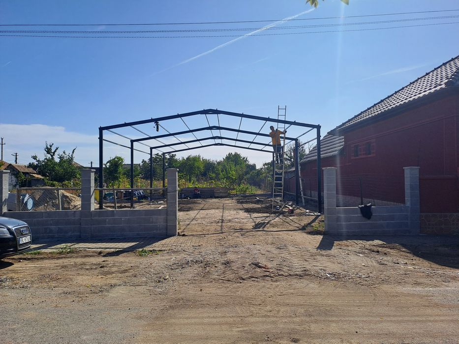 Vand hale metalice avem pe stoc asiguram transport si montaj rog serio