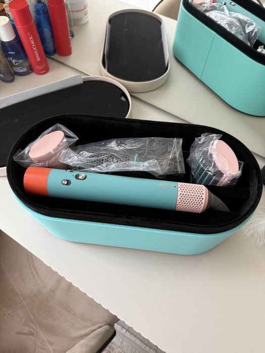 Dyson airwrap стайлер