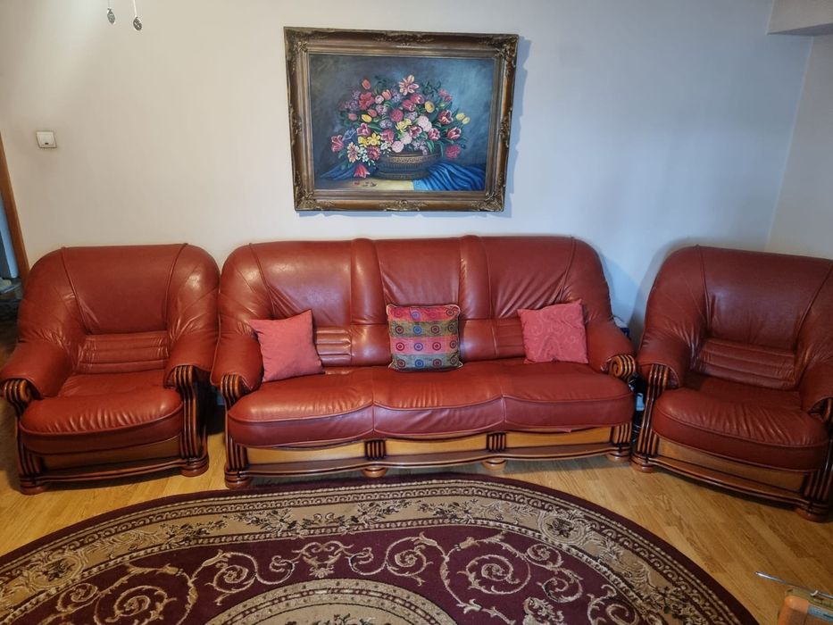 Vând canapea sufragerie.