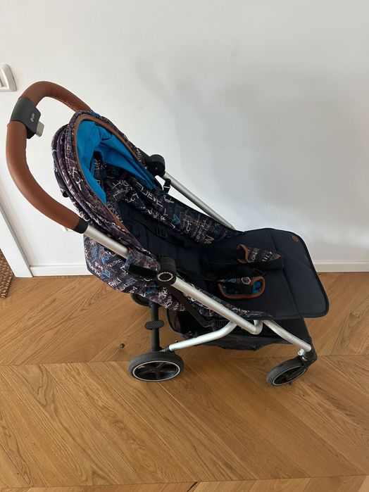 Cybex Eezy S Plus Trust Blue + Landou + Car Seat Adapter