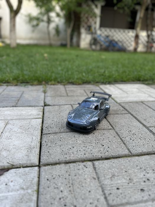 Masinuta cu telecomanda