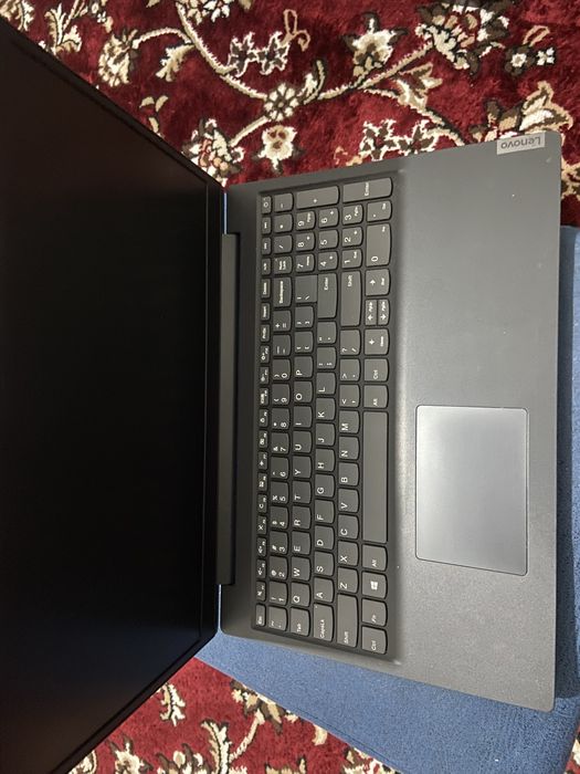 Lenova notebuk sotikadi toza