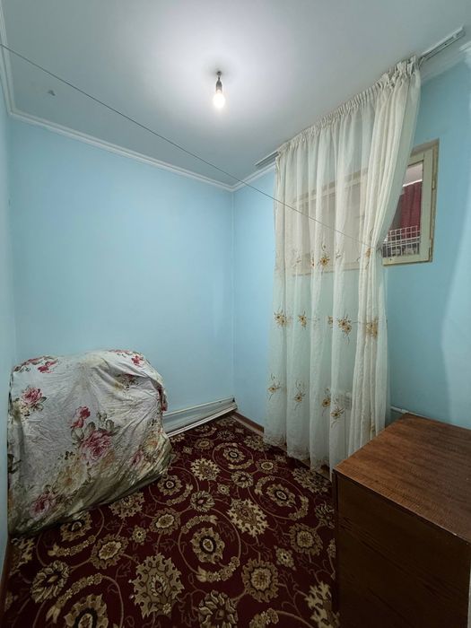 Юнусабод 11.кв 2/4/4 50.кв Срочно квартира МетроЛиня