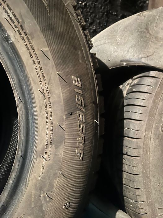 Продам зимние шины 215»65»16