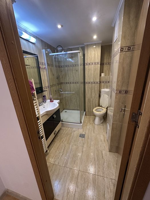 Apartament  4 + 1 camere parter Auchan Rolast