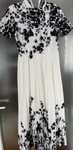 Rochie midi.