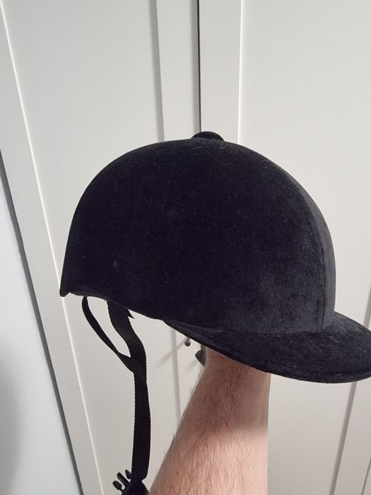 Costum echitație