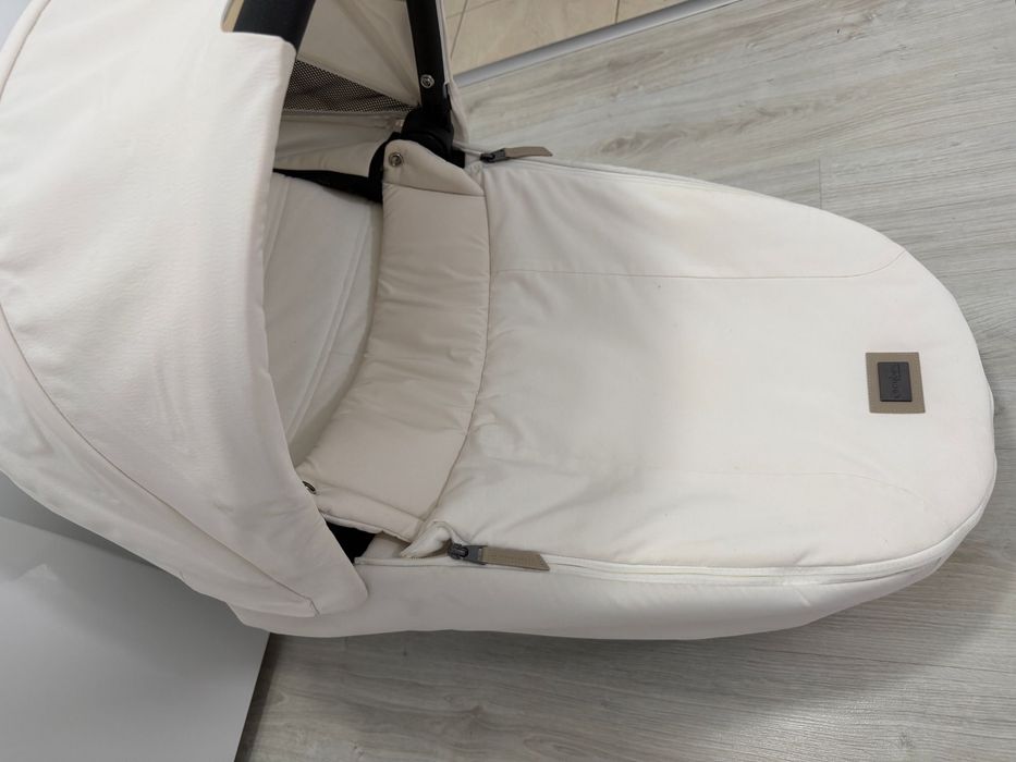 Landou Cybex Priam Off White