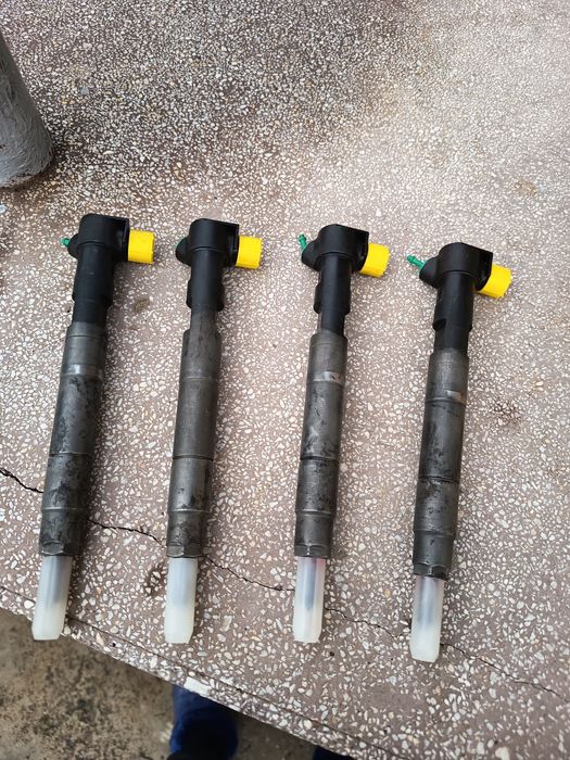 4 дюзи ом 651 Mercedes