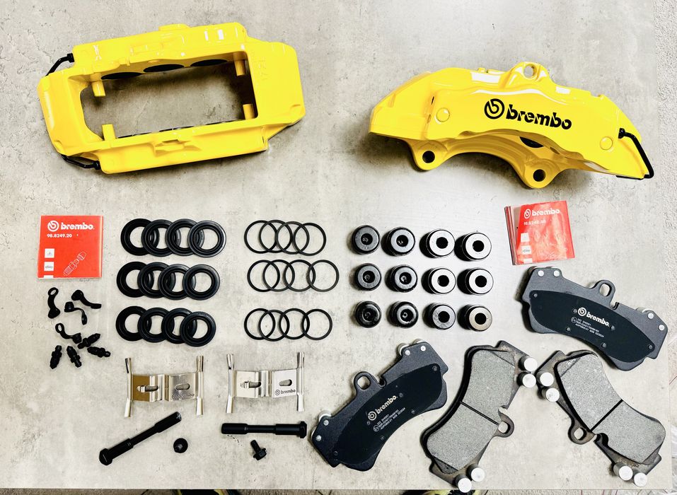 Предни и задни спирачни апарати Brembo от Porsche Cayenne