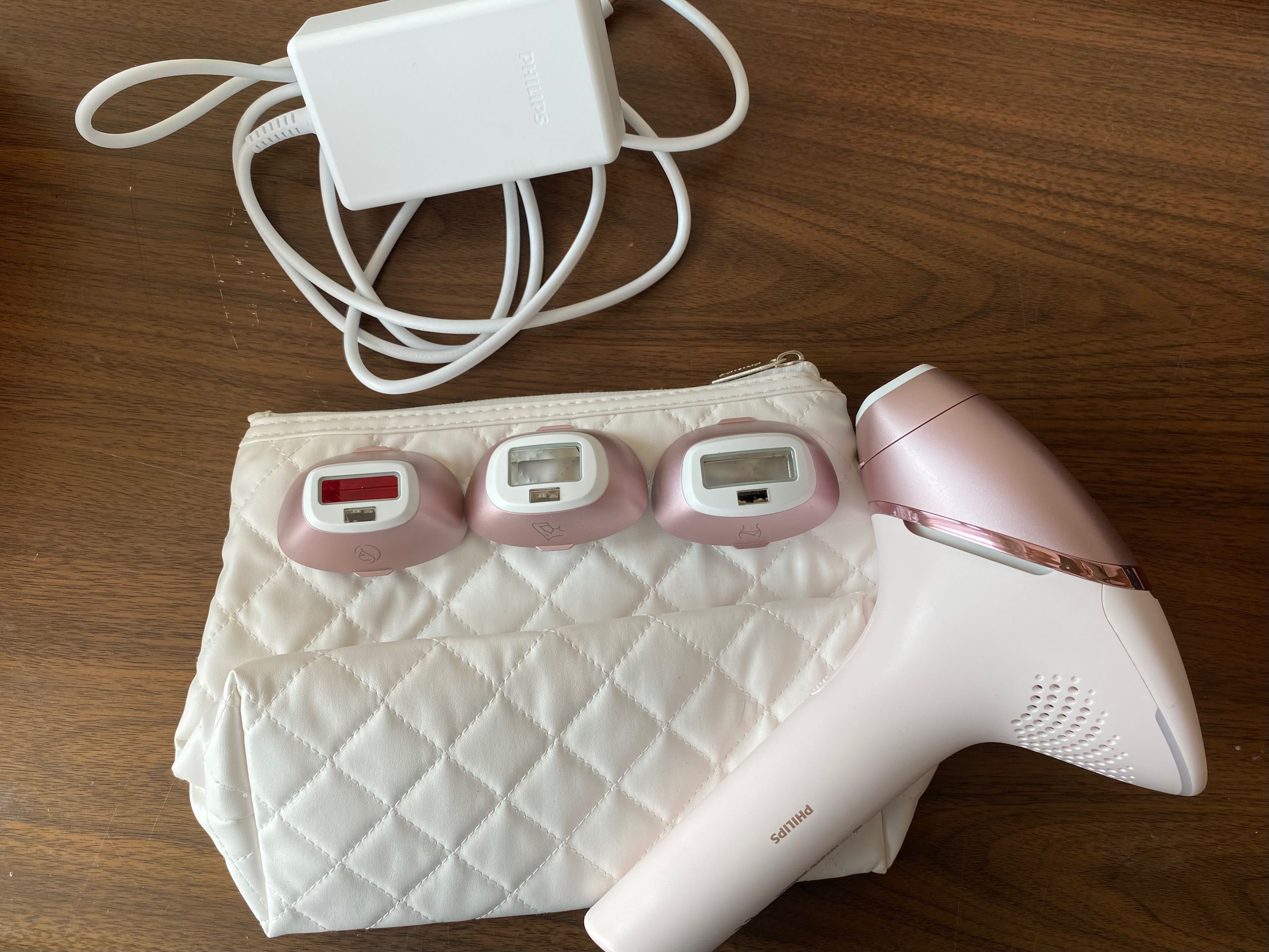 Фотоепилатор Philips Lumea Bri 958/00