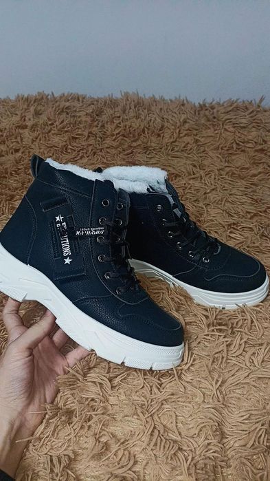 Продаётся новая женская обувь