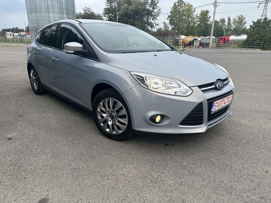 Ford Focus mk3 2011 1.6i  Euro5 consum5%