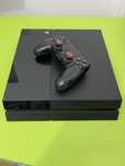 Vand Play Station 4 cu o maneta