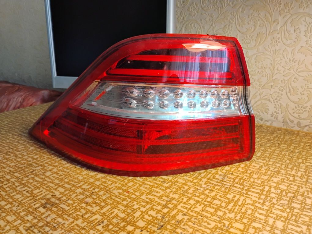 Заден ляв стоп за MERCEDES ML W166 (2012-2015)