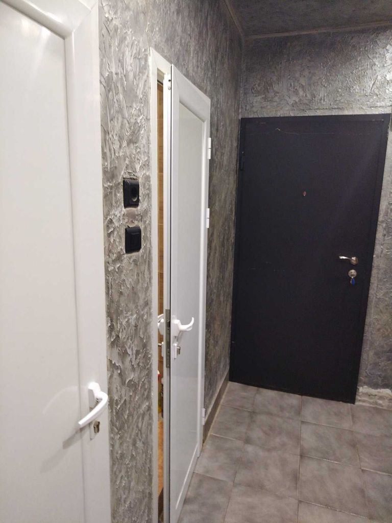 Продава се Двустаен апартамент в София, Център - 68 кв.м за 2030 €/кв.м - Снимка #3