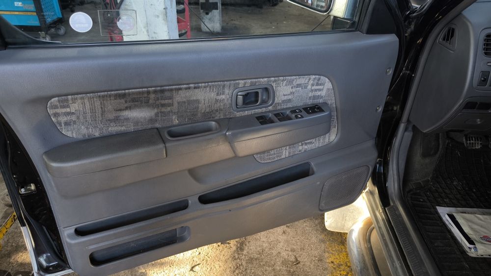 Nissan Navara 2.5tdi
