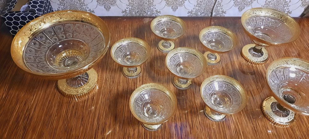 Багема сотилади аъло холатда 9 талик