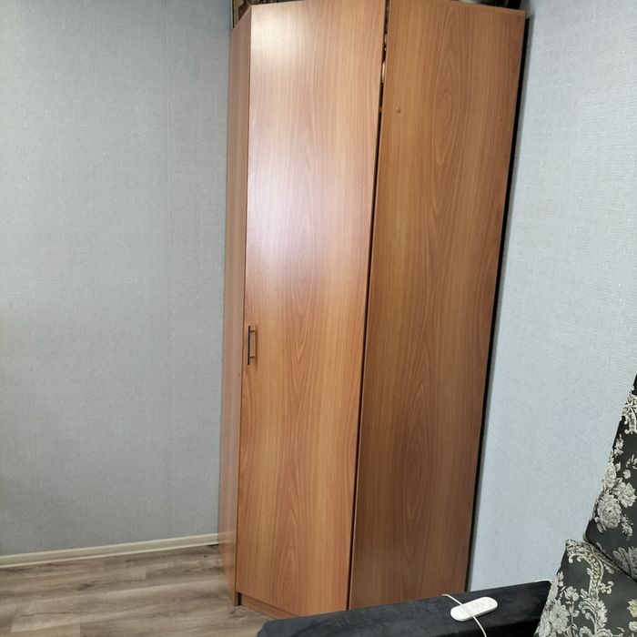 Продам шифоньер б.у