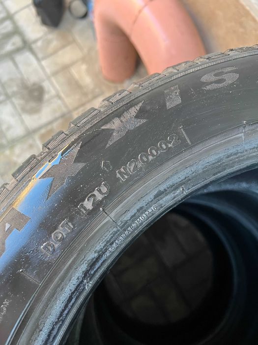 maxxis 245/45/17  всесезонни