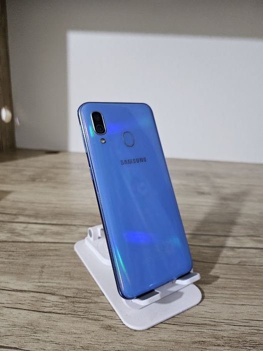Samsung A40 sotiladi